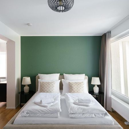 Staytona - Parkpl. - Balkon - Wlan - Netflix - Wfh Taunusstein Esterno foto