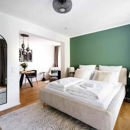 Staytona - Parkpl. - Balkon - Wlan - Netflix - Wfh Taunusstein Esterno foto