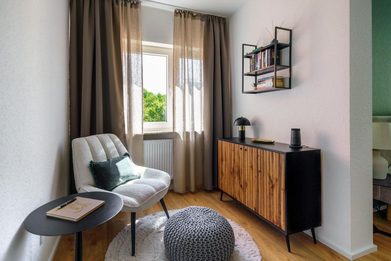 Staytona - Parkpl. - Balkon - Wlan - Netflix - Wfh Taunusstein Esterno foto